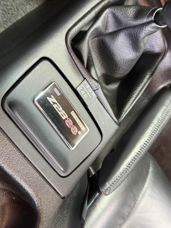 Chevrolet Camaro  1996