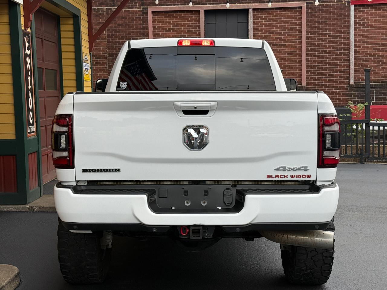 RAM 2500 Big Horn 4x4 Crew Cab 6'4" Box 2021