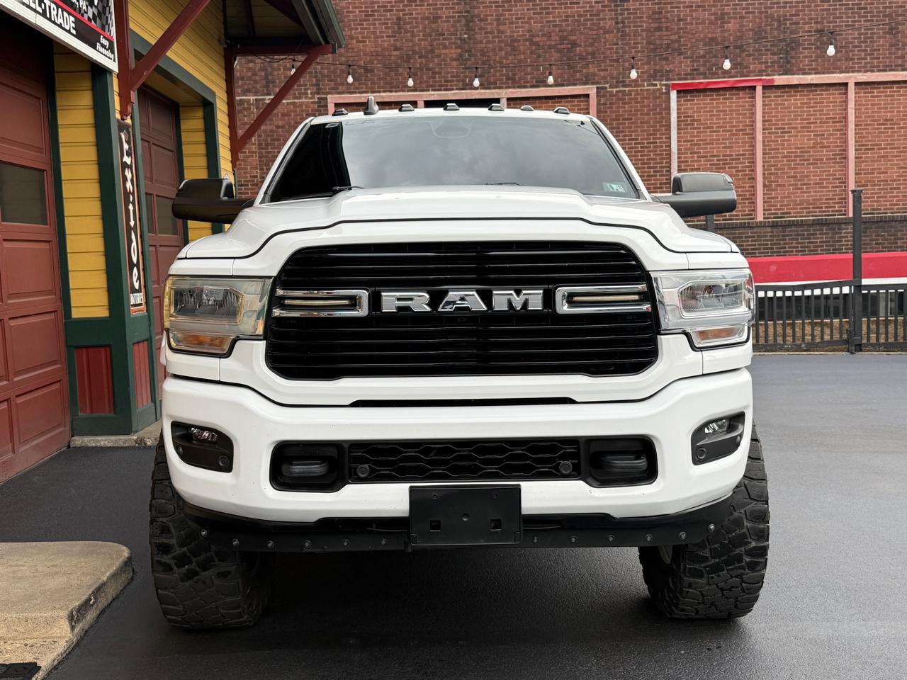 RAM 2500 Big Horn 4x4 Crew Cab 6'4" Box 2021