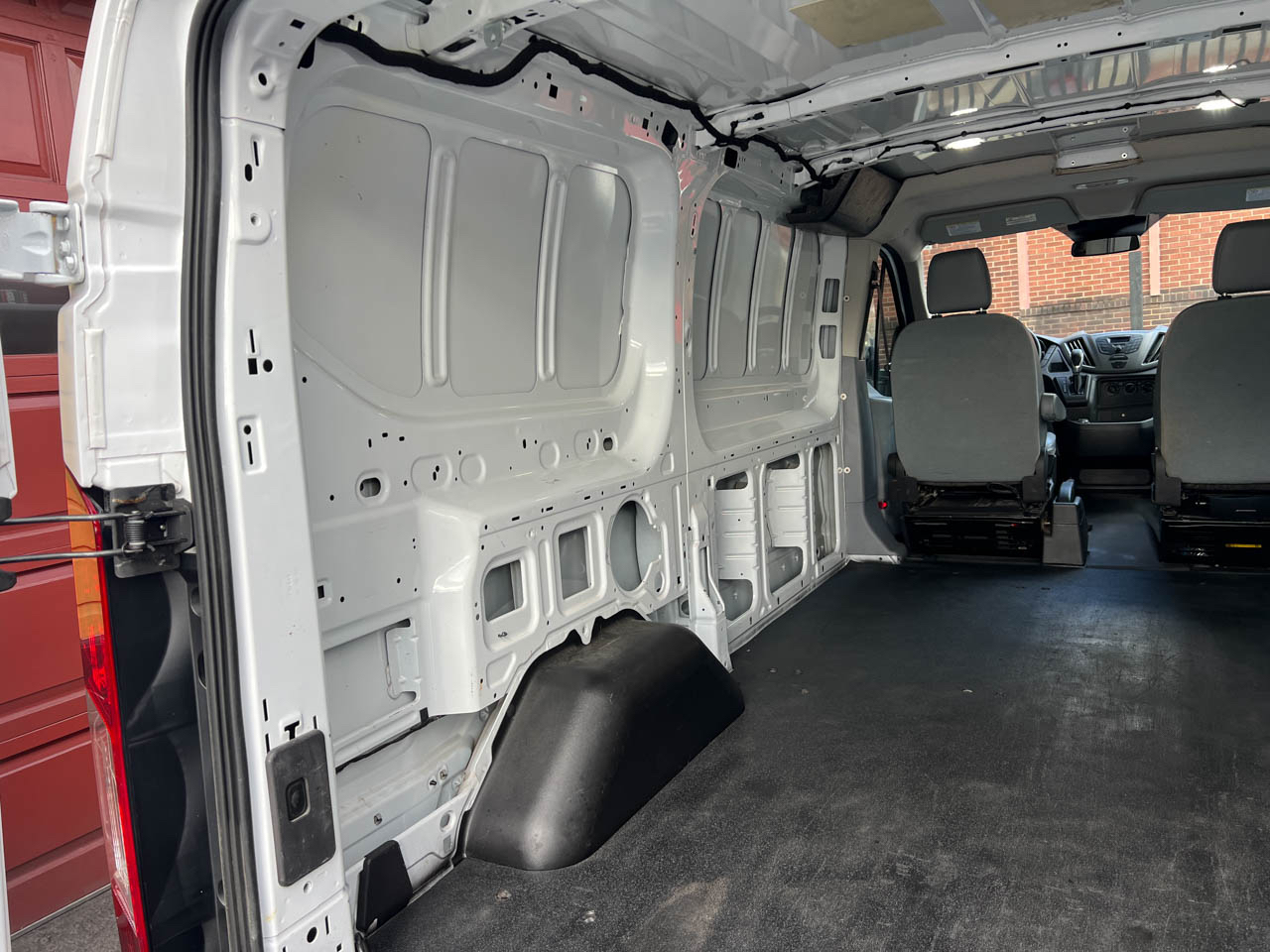 2019 Ford Transit Van photo 10