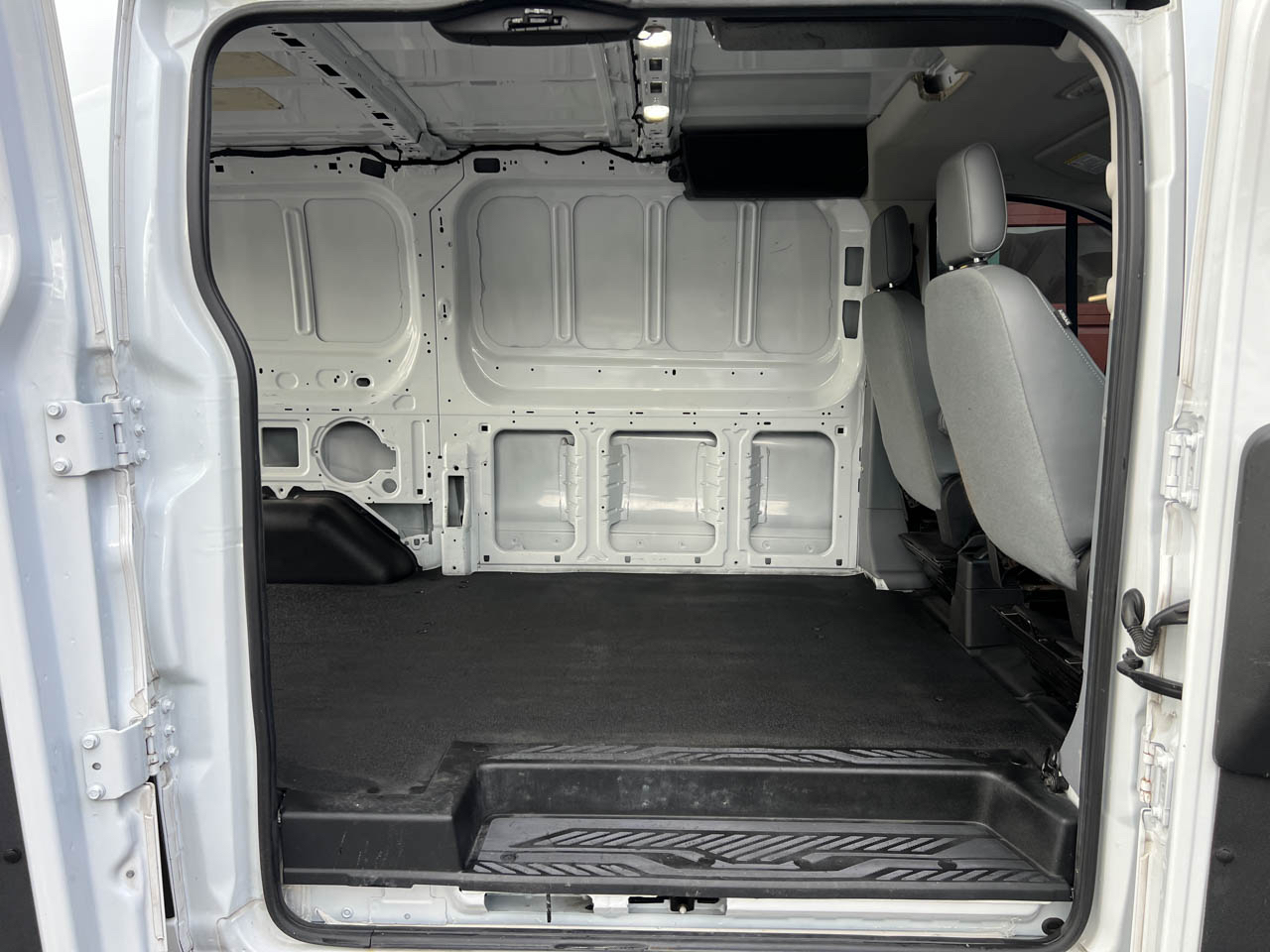 2019 Ford Transit Van photo 13