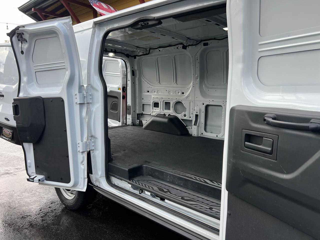2019 Ford Transit Van photo 14