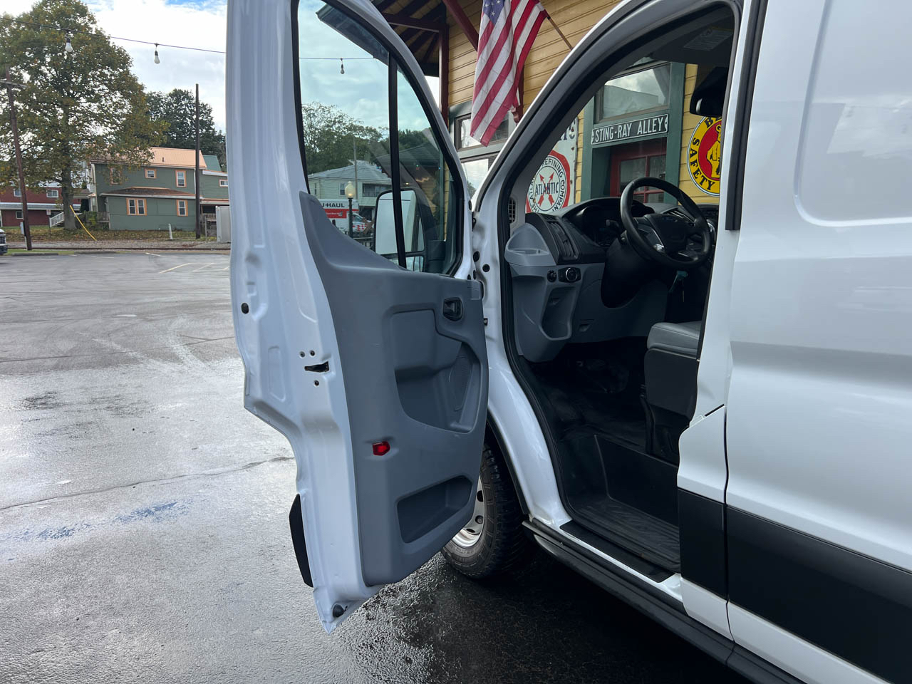2019 Ford Transit Van photo 21