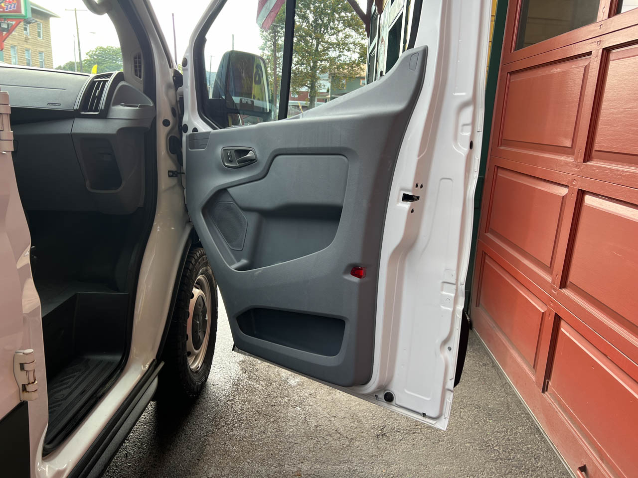 2019 Ford Transit Van photo 25