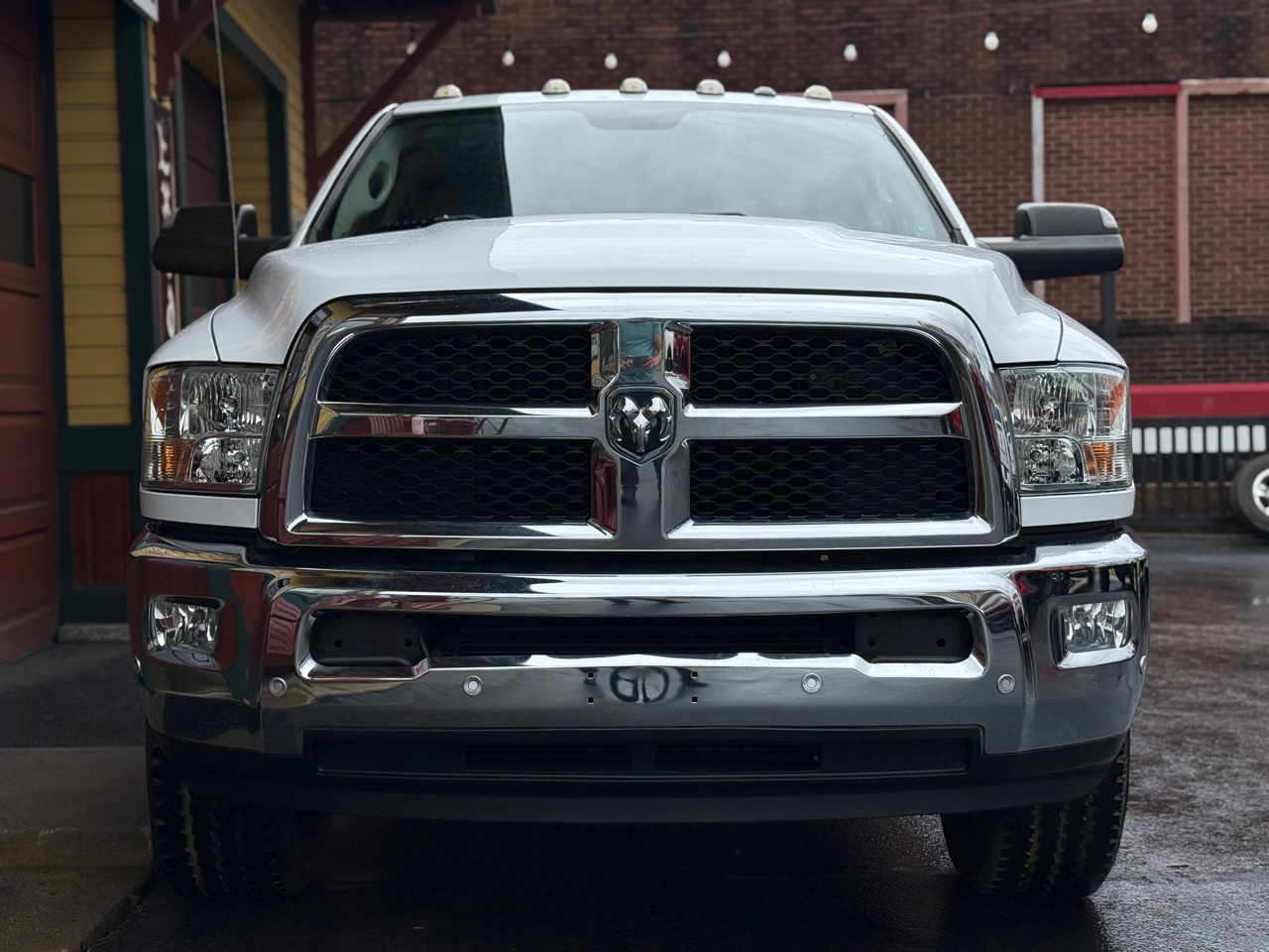 2018 Ram 3500 SLT photo 10