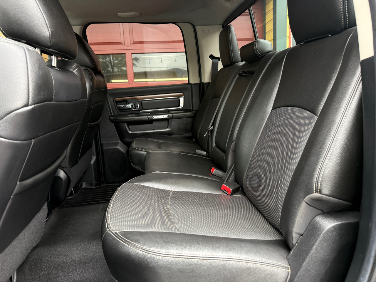 2014 Ram 2500 Laramie photo 15