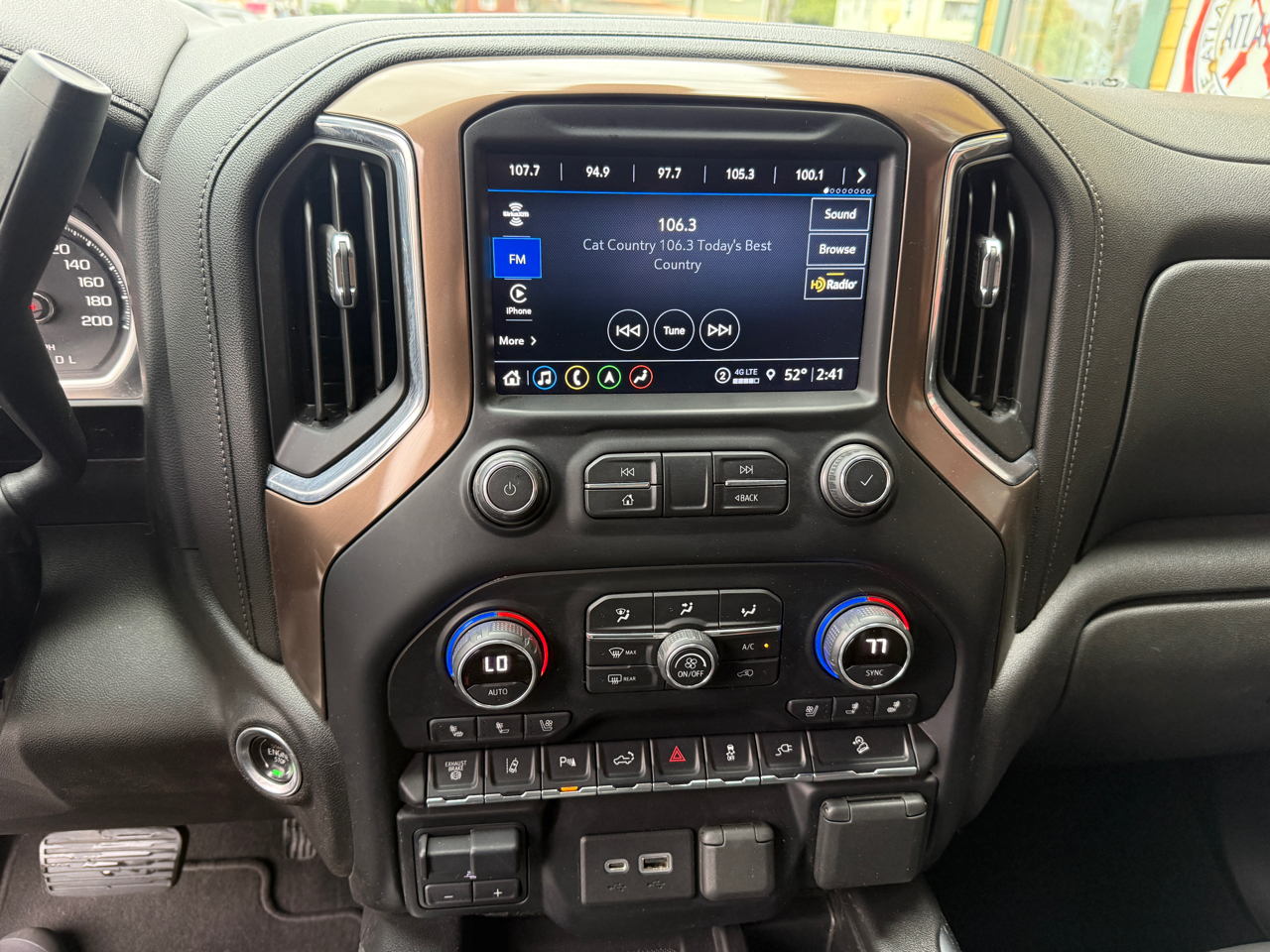 Chevrolet Silverado 2500HD High Country Crew Cab Short Box 4WD 2021 Chevrolet Silverado 2500HD High Country Crew Cab Short Box 4WD 2021