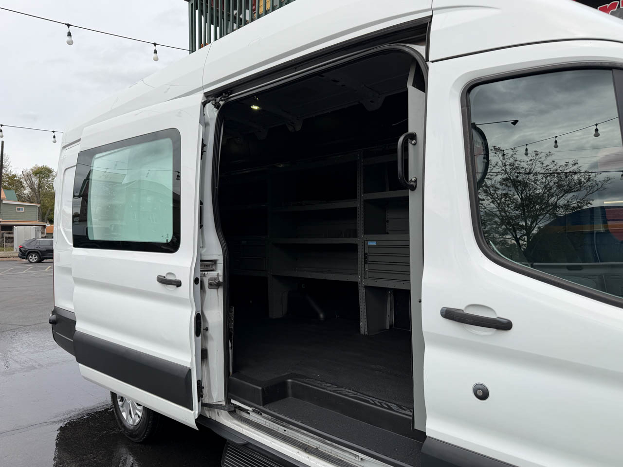 Ford Transit 350 Van High Roof w/Sliding Pass. 148-in. WB EL 2017 Ford Transit 350 Van High Roof w/Sliding Pass. 148-in. WB EL 2017