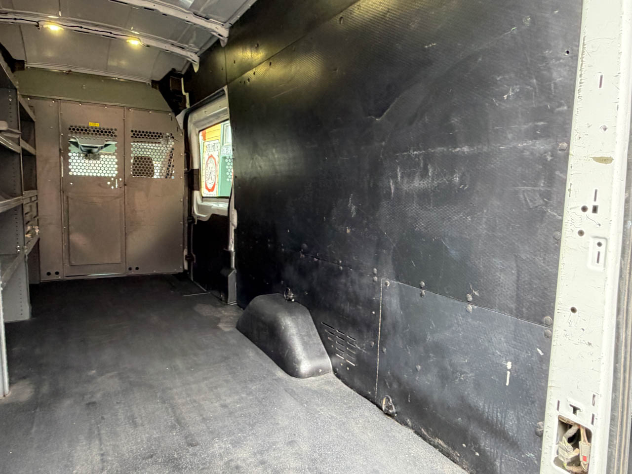 Ford Transit 350 Van High Roof w/Sliding Pass. 148-in. WB EL 2017 Ford Transit 350 Van High Roof w/Sliding Pass. 148-in. WB EL 2017