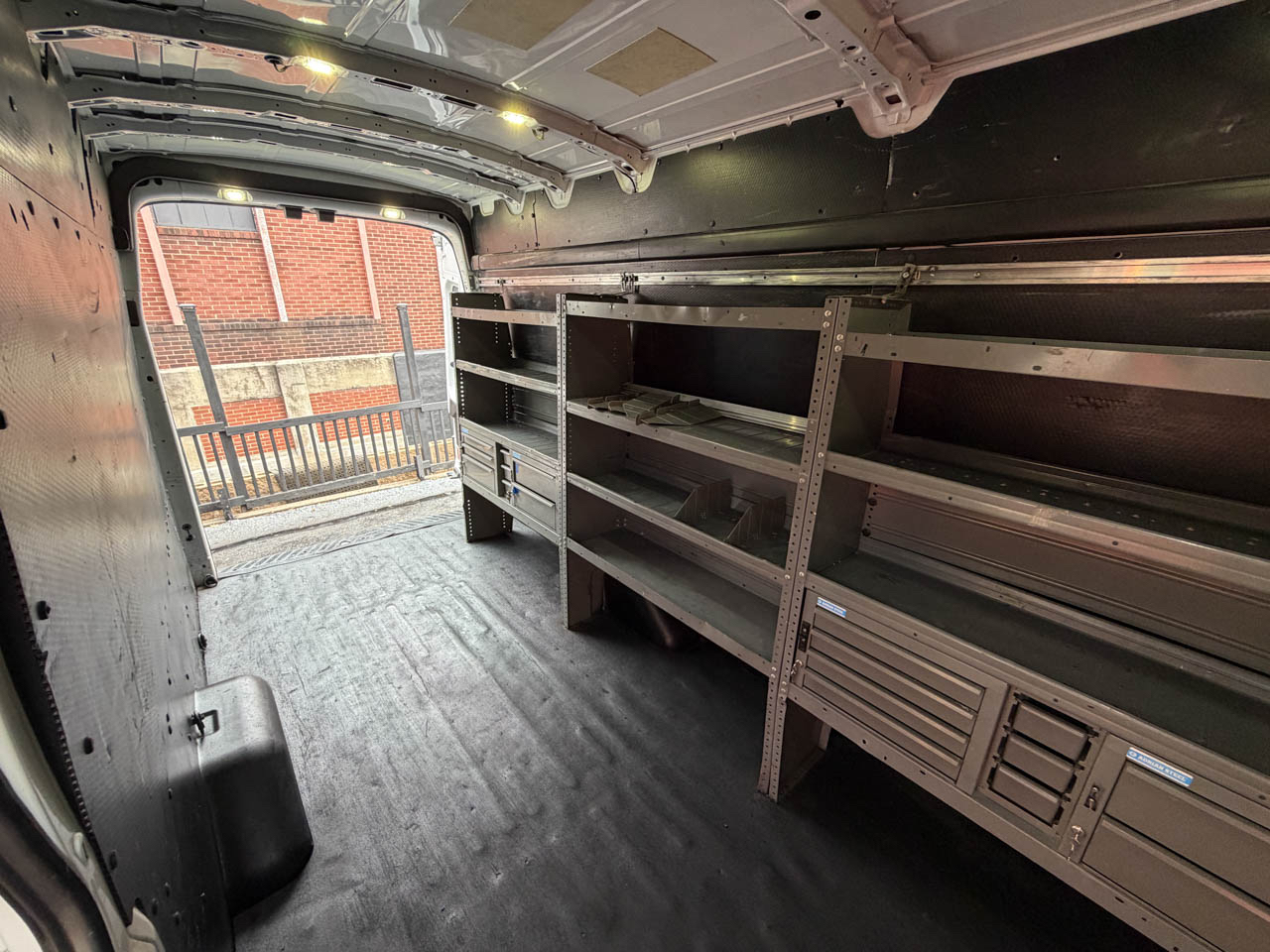 Ford Transit 350 Van High Roof w/Sliding Pass. 148-in. WB EL 2017 Ford Transit 350 Van High Roof w/Sliding Pass. 148-in. WB EL 2017