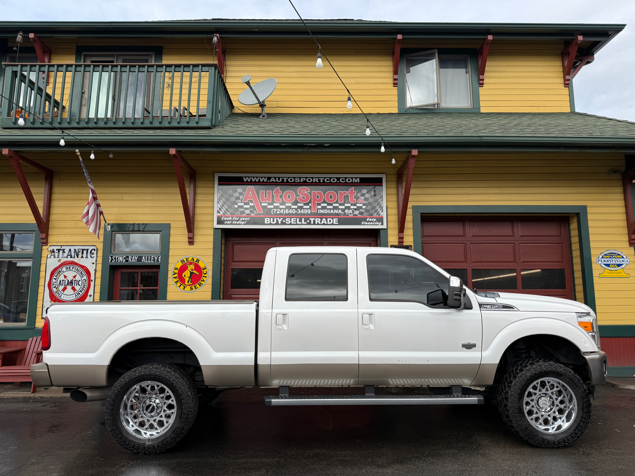 Ford F-350 SD King Ranch Crew Cab 4WD 2012 Ford F-350 SD King Ranch Crew Cab 4WD 2012