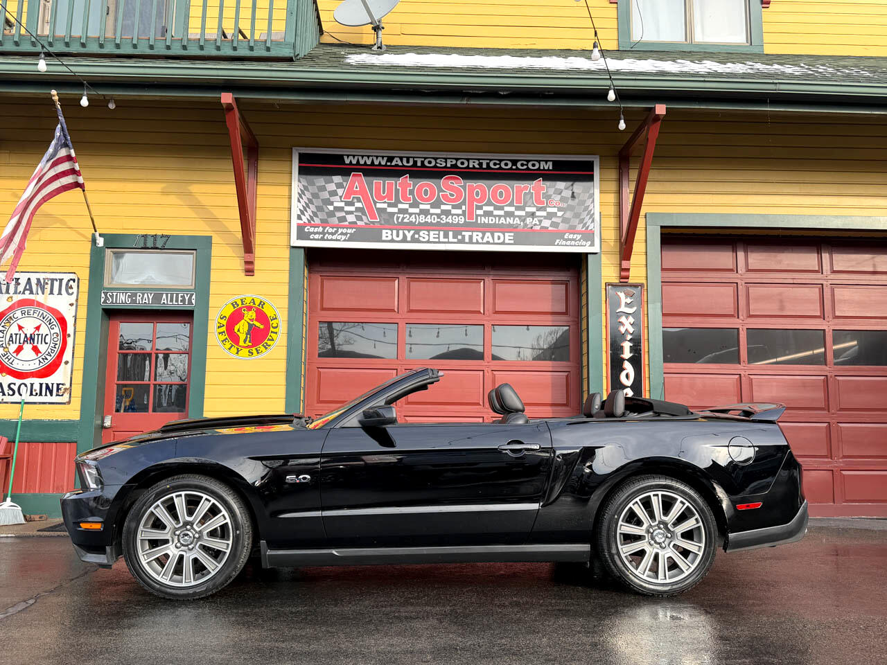 Ford Mustang GT convertible 2011