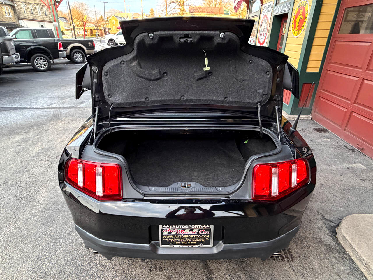 Ford Mustang GT convertible 2011