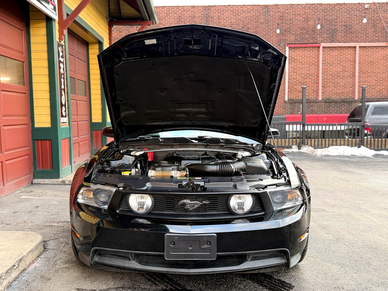 Ford Mustang GT convertible 2011