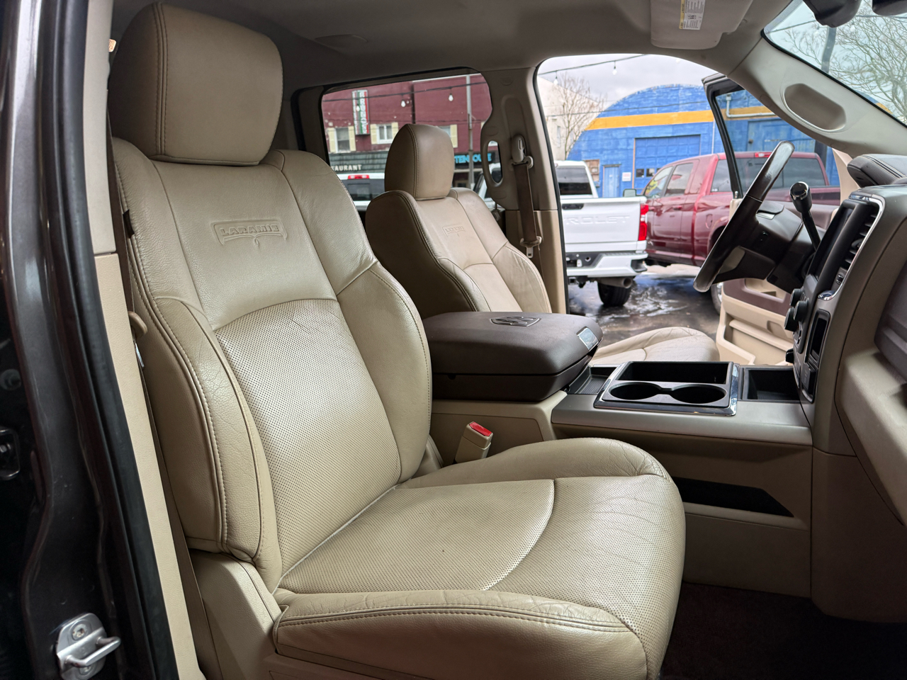 RAM 2500 Laramie Crew Cab SWB 4WD 2014