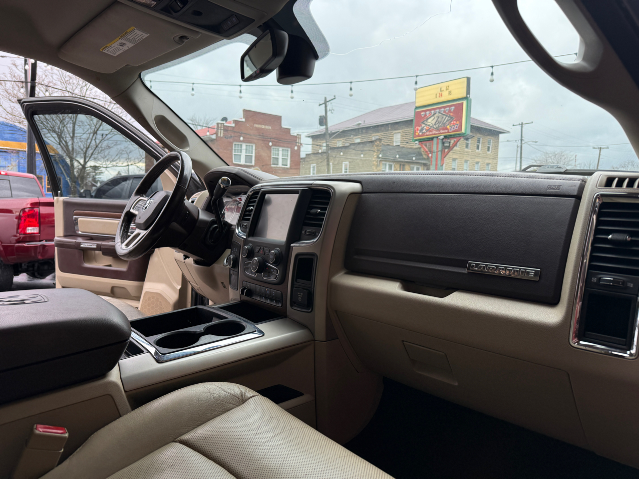 RAM 2500 Laramie Crew Cab SWB 4WD 2014