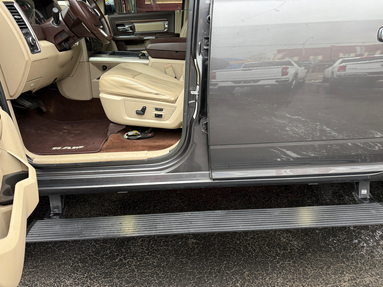 RAM 2500 Laramie Crew Cab SWB 4WD 2014