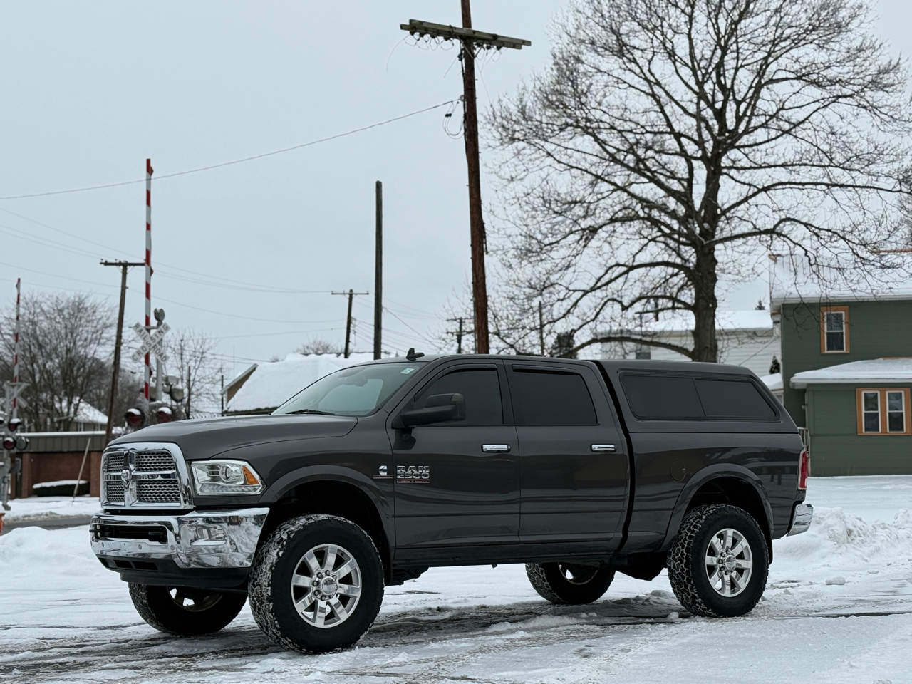 RAM 2500 Laramie Crew Cab SWB 4WD 2017
