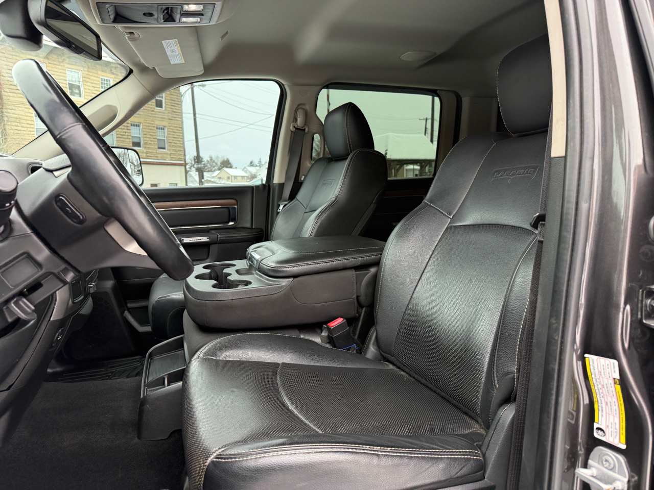 RAM 2500 Laramie Crew Cab SWB 4WD 2017