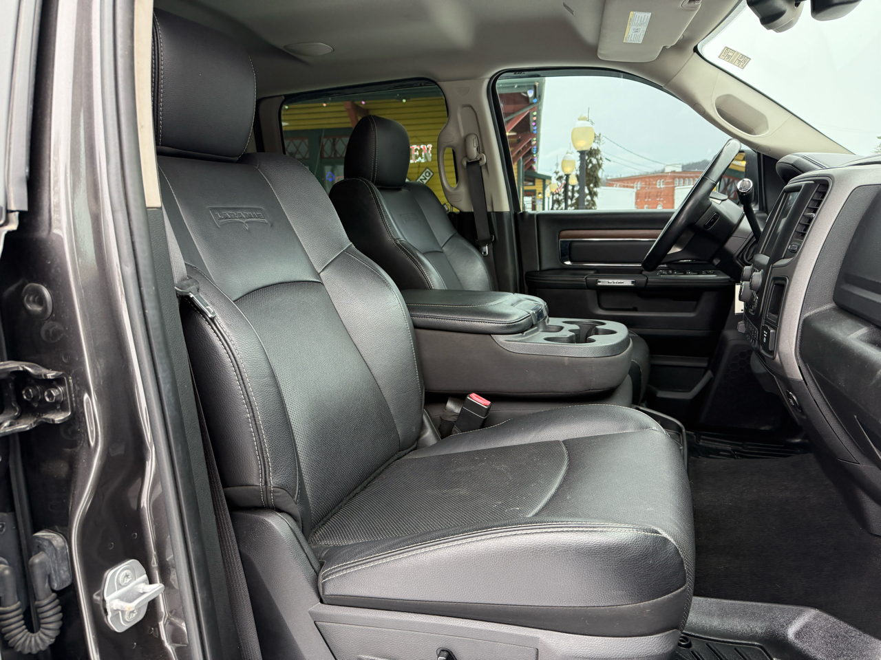 RAM 2500 Laramie Crew Cab SWB 4WD 2017