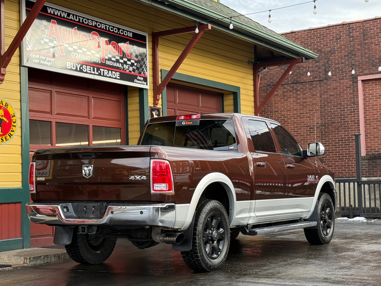 RAM 2500 Laramie Crew Cab SWB 4WD 2015