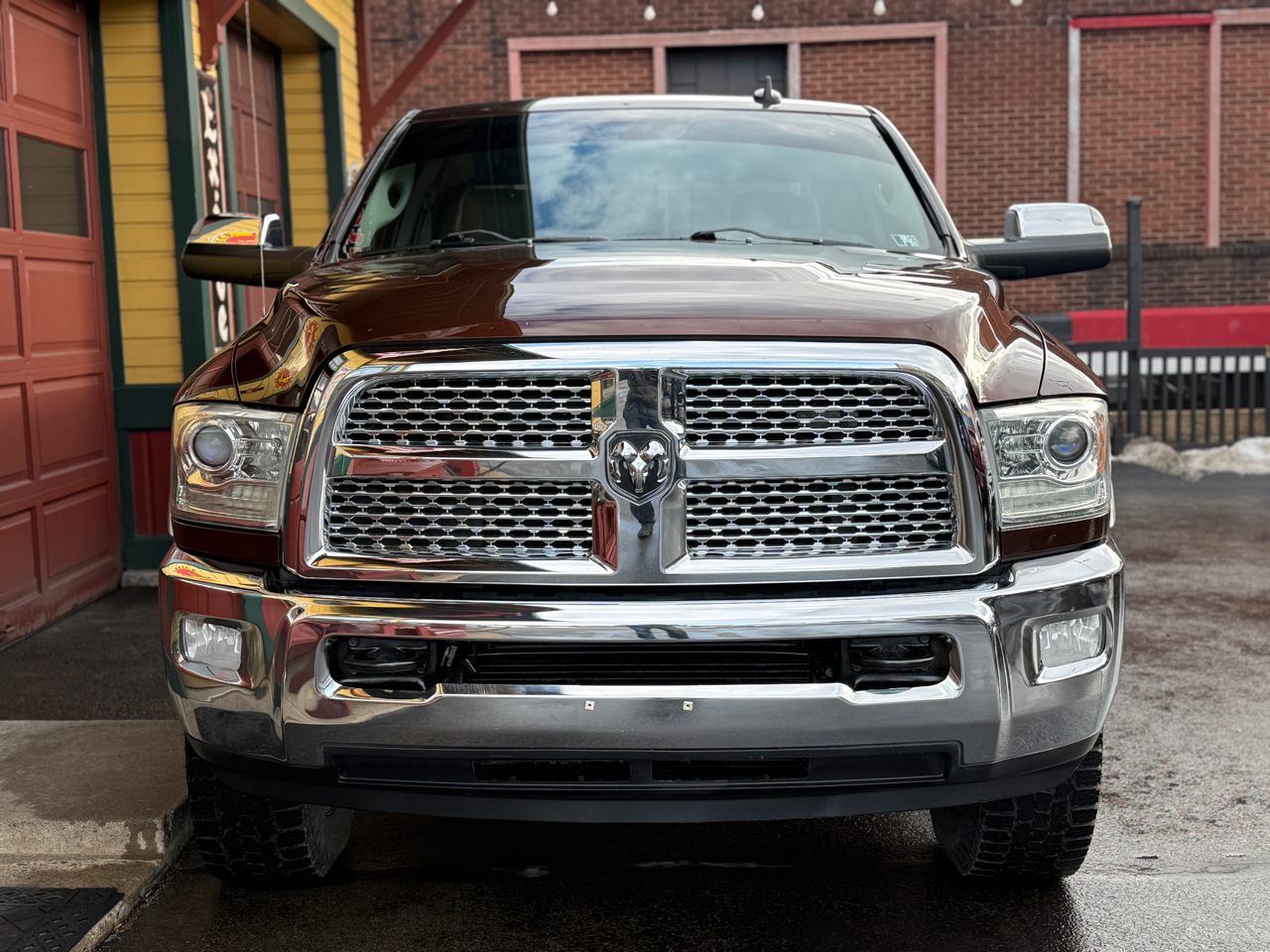 RAM 2500 Laramie Crew Cab SWB 4WD 2015
