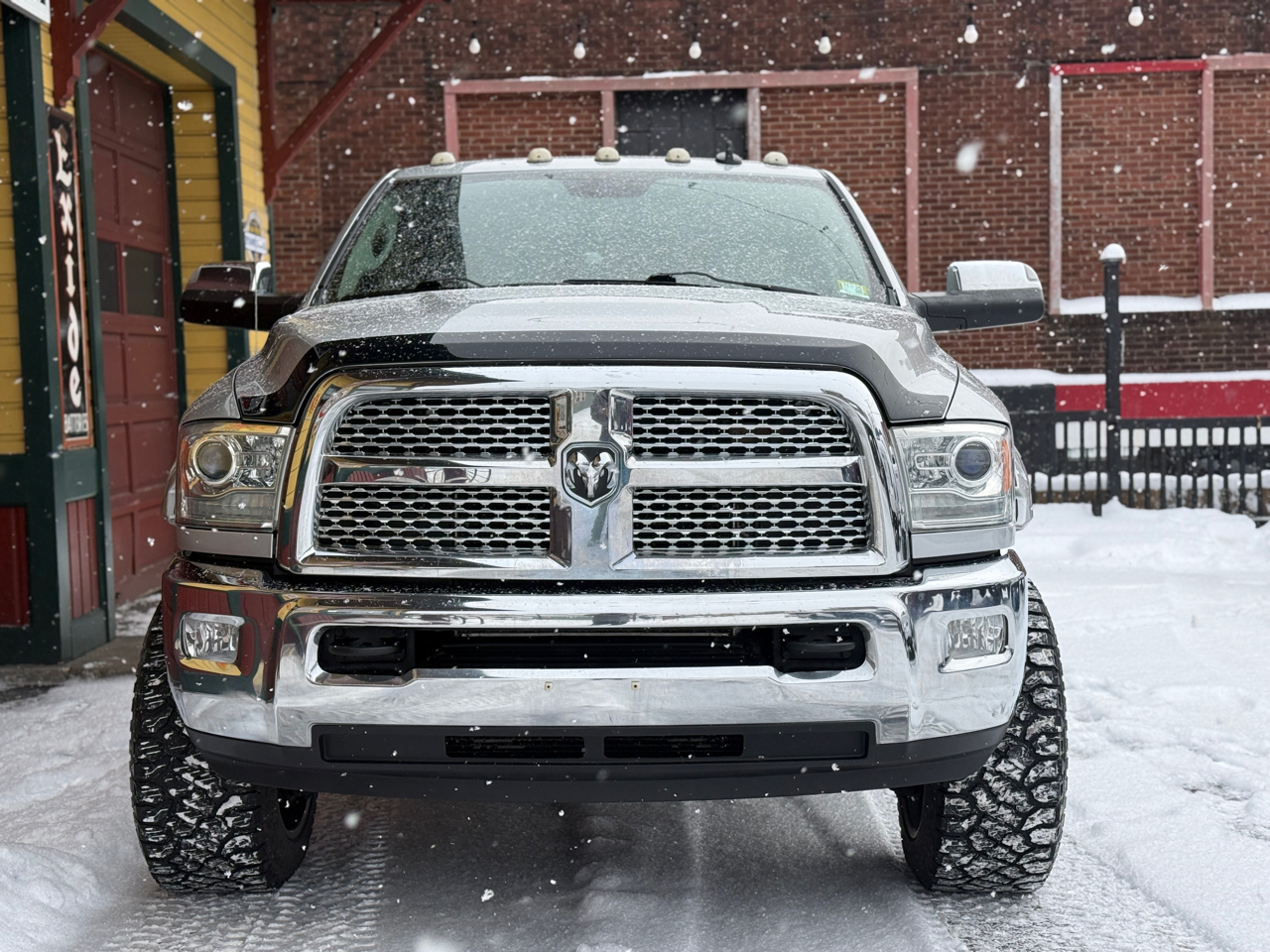 RAM 3500 Laramie Crew Cab SWB 4WD 2014