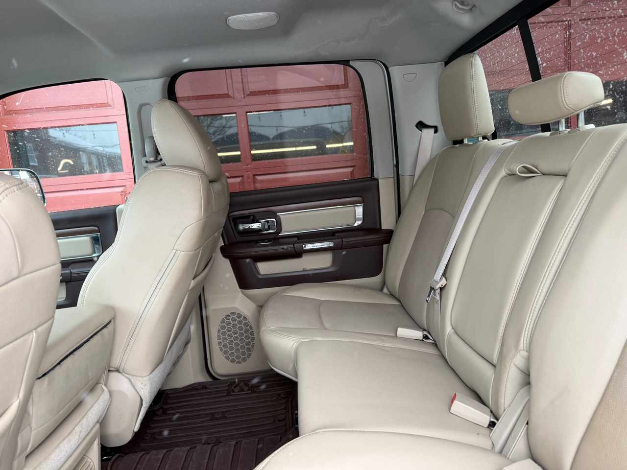 RAM 3500 Laramie Crew Cab SWB 4WD 2014