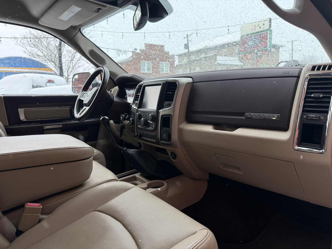 RAM 3500 Laramie Crew Cab SWB 4WD 2014