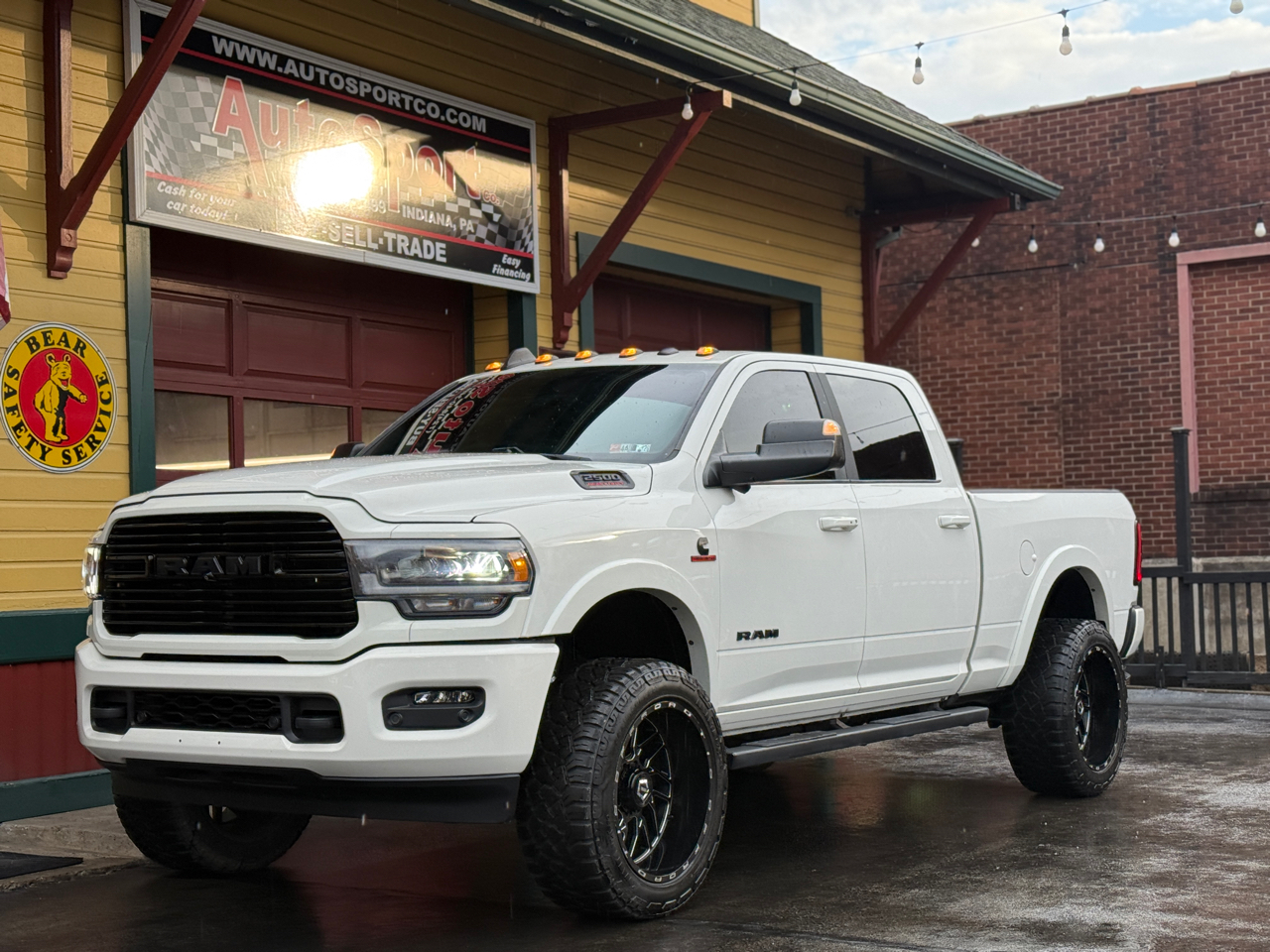 RAM 2500 Laramie Crew Cab SWB 4WD 2021