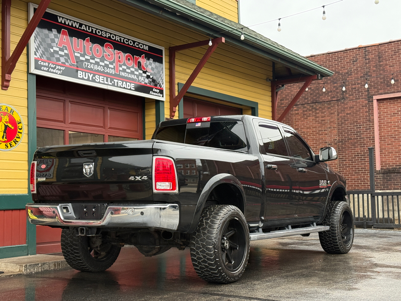 RAM 2500 Laramie Crew Cab SWB 4WD 2015