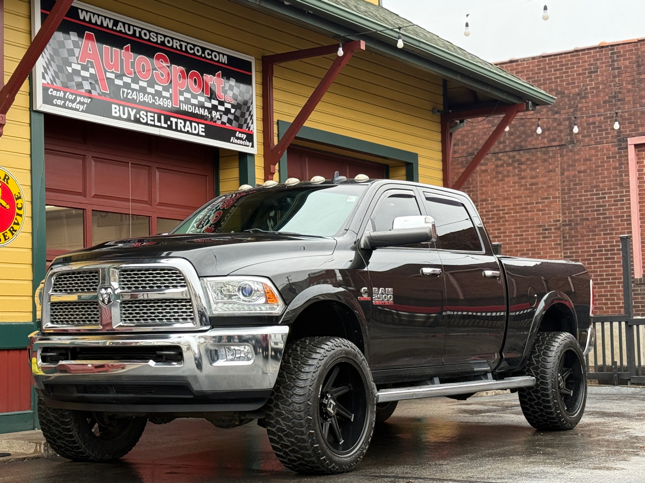 RAM 2500 Laramie Crew Cab SWB 4WD 2015