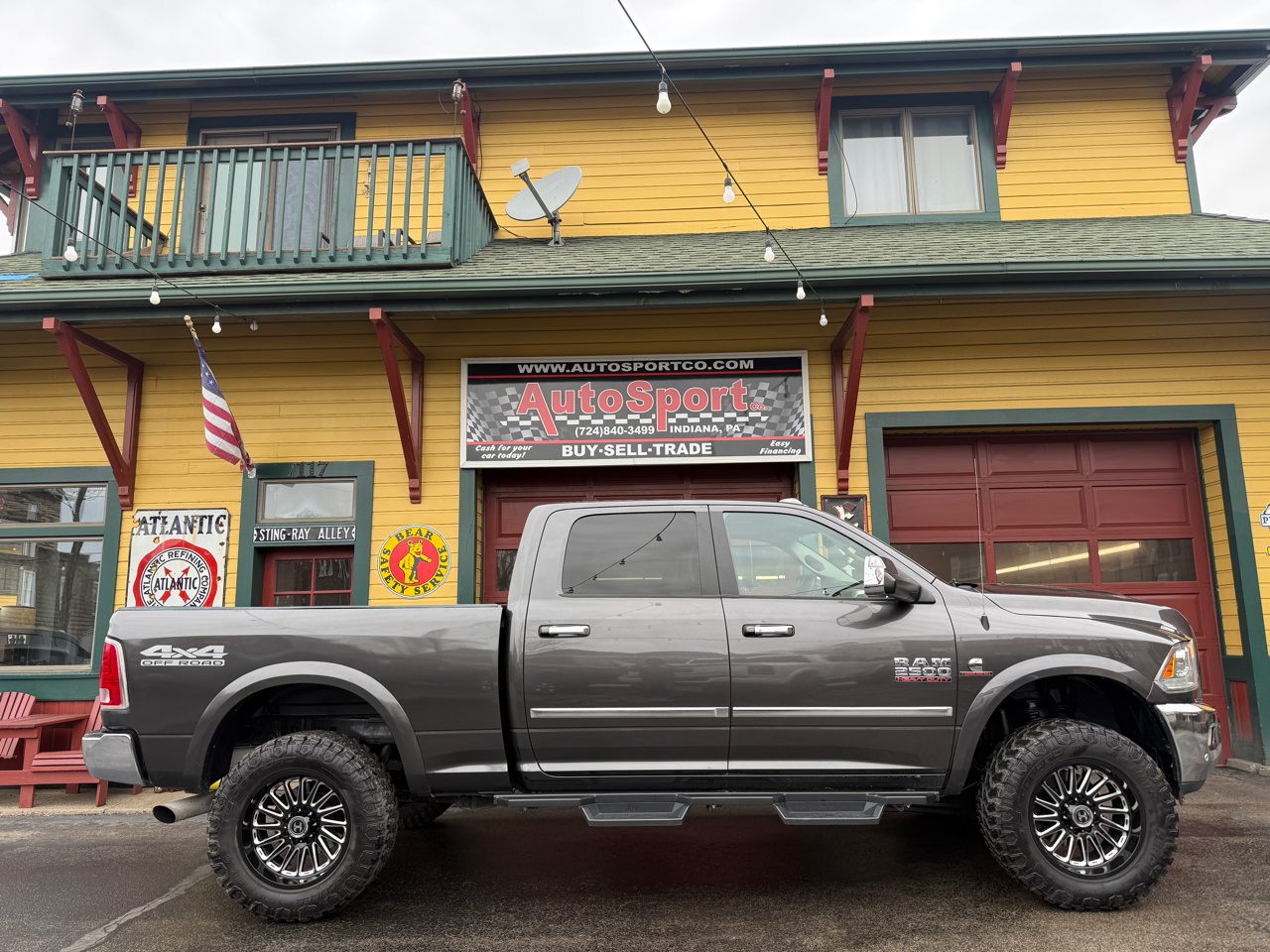 RAM 2500 Laramie Crew Cab SWB 4WD 2017