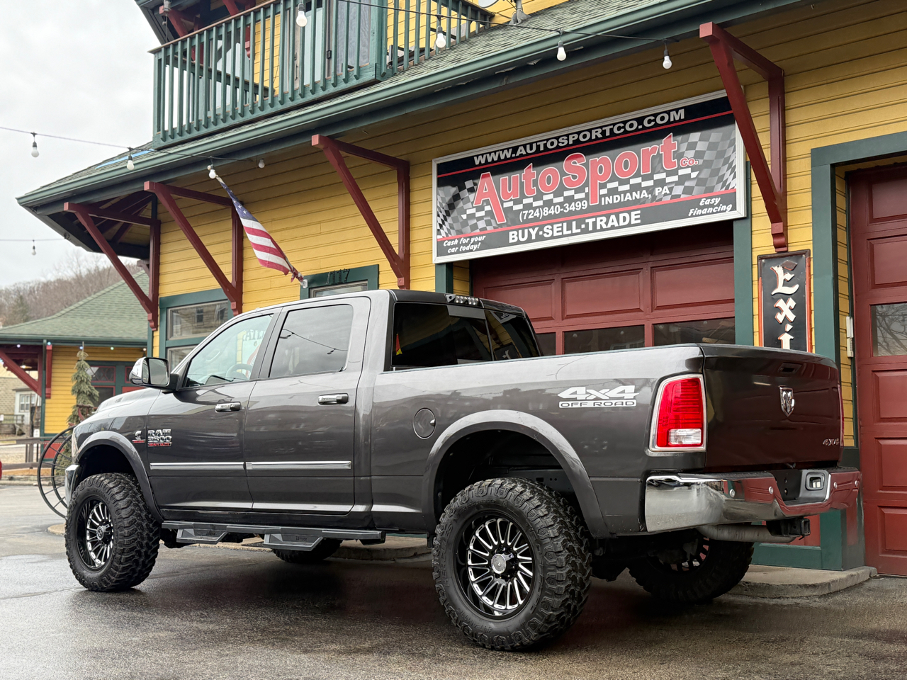 RAM 2500 Laramie Crew Cab SWB 4WD 2017