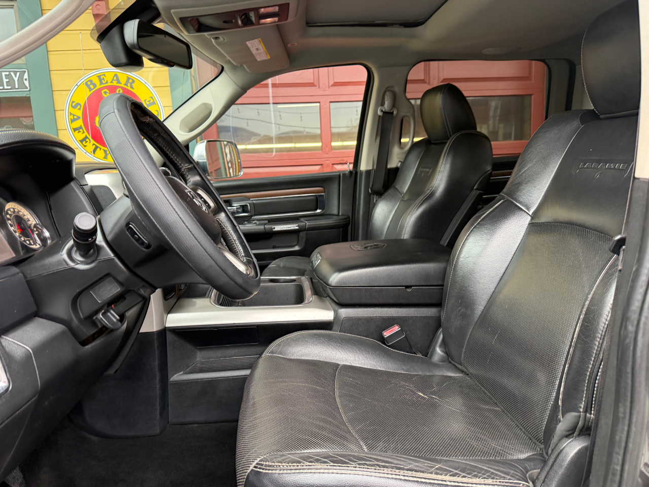 RAM 2500 Laramie Crew Cab SWB 4WD 2017