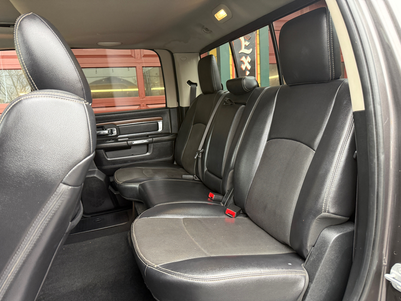 RAM 2500 Laramie Crew Cab SWB 4WD 2017