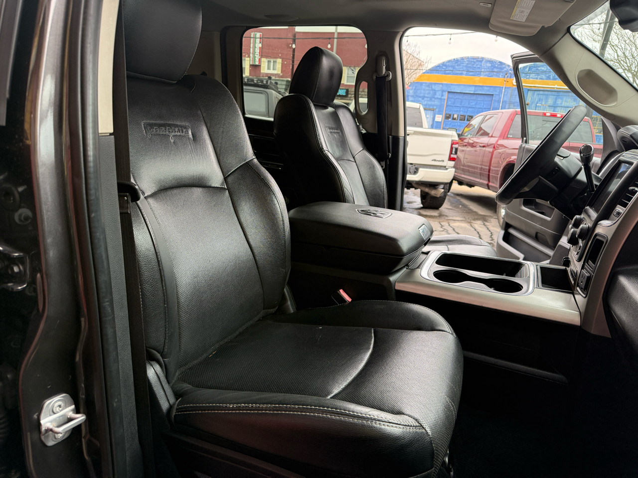 RAM 2500 Laramie Crew Cab SWB 4WD 2017