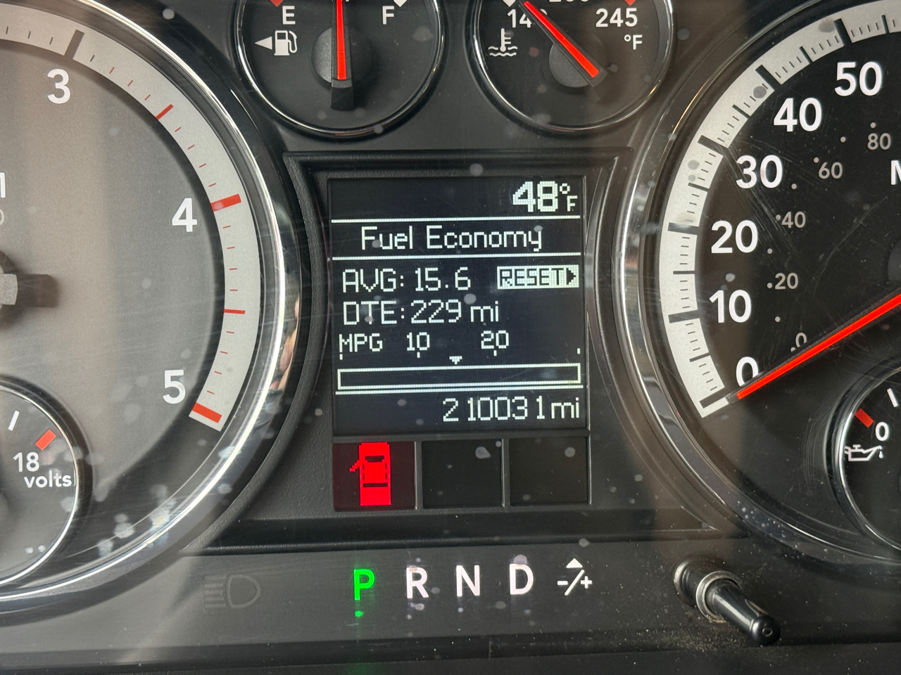 RAM 2500 ST Crew Cab SWB 4WD 2012