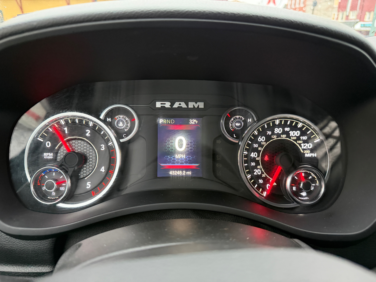 RAM 2500 Tradesman Crew Cab SWB 4WD 2024