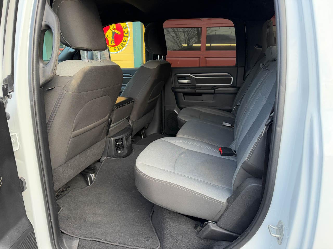 RAM 2500 Tradesman Crew Cab SWB 4WD 2024