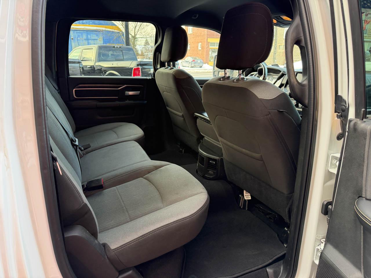 RAM 2500 Tradesman Crew Cab SWB 4WD 2024