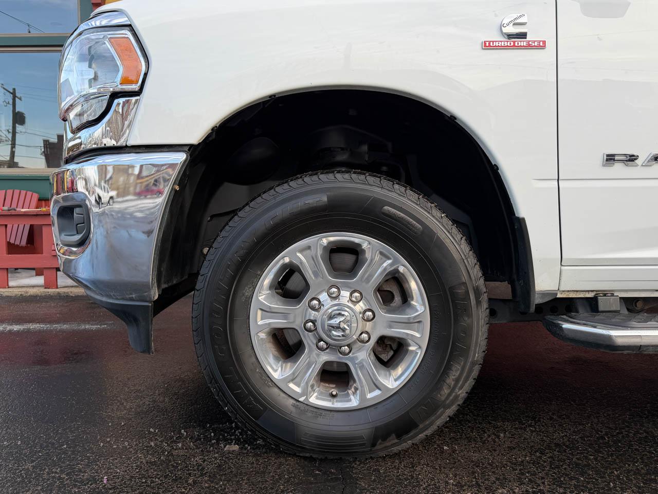 RAM 2500 Tradesman Crew Cab SWB 4WD 2024