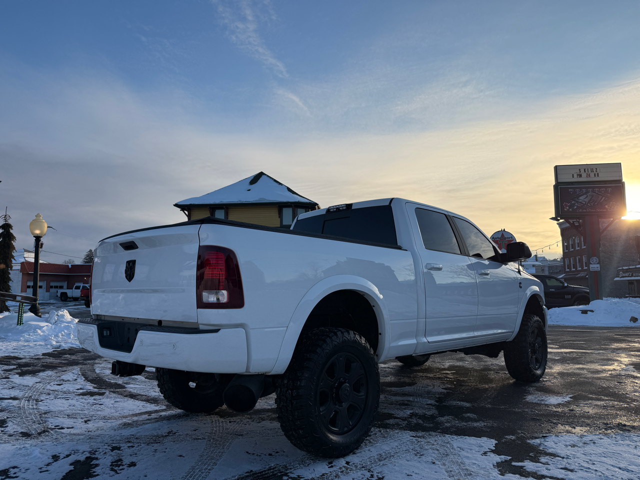 RAM 3500 Laramie Crew Cab SWB 4WD 2018