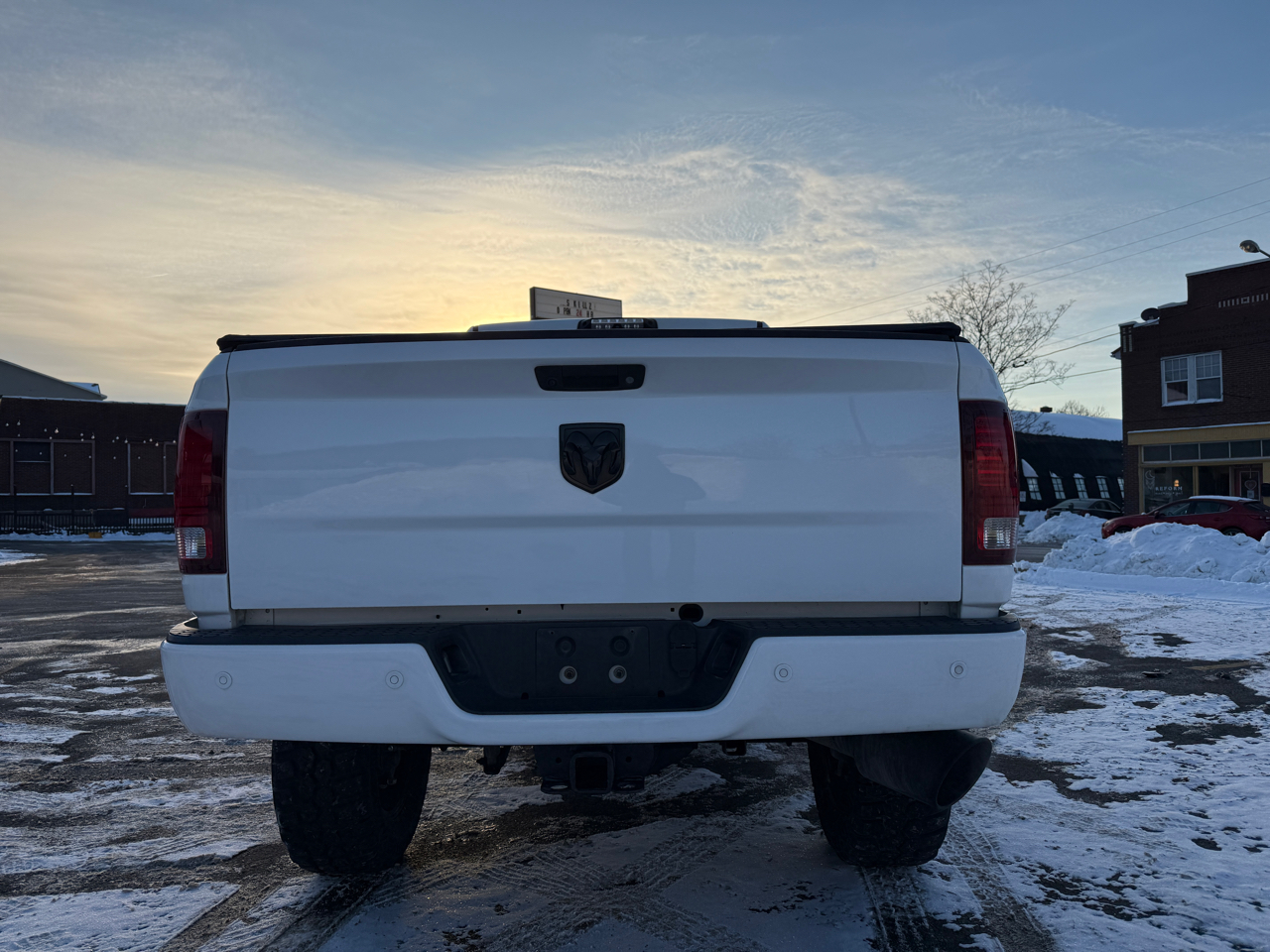 RAM 3500 Laramie Crew Cab SWB 4WD 2018