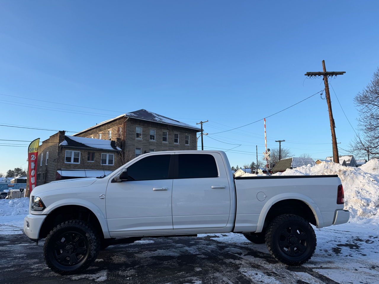 RAM 3500 Laramie Crew Cab SWB 4WD 2018