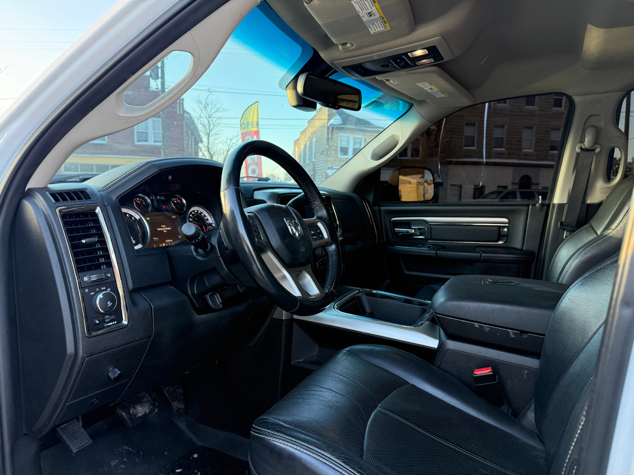 RAM 3500 Laramie Crew Cab SWB 4WD 2018