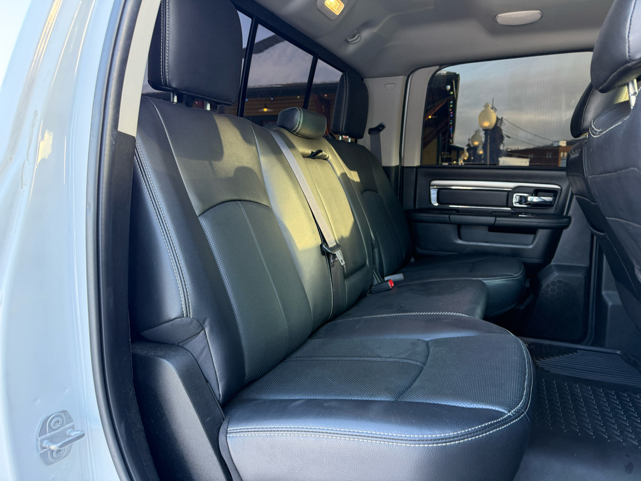 RAM 3500 Laramie Crew Cab SWB 4WD 2018