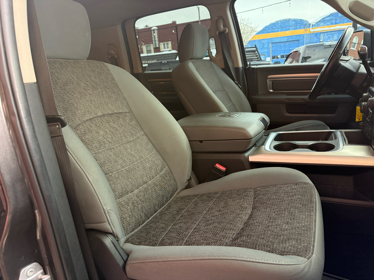 RAM 2500 Big Horn Mega Cab 4WD 2017