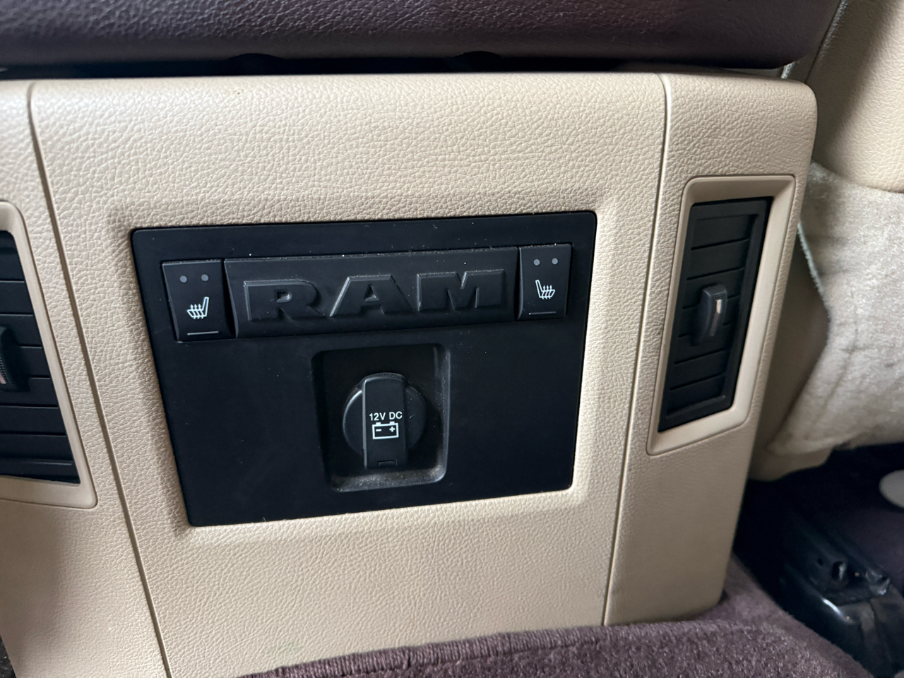 RAM 2500 Laramie Mega Cab 4WD 2017