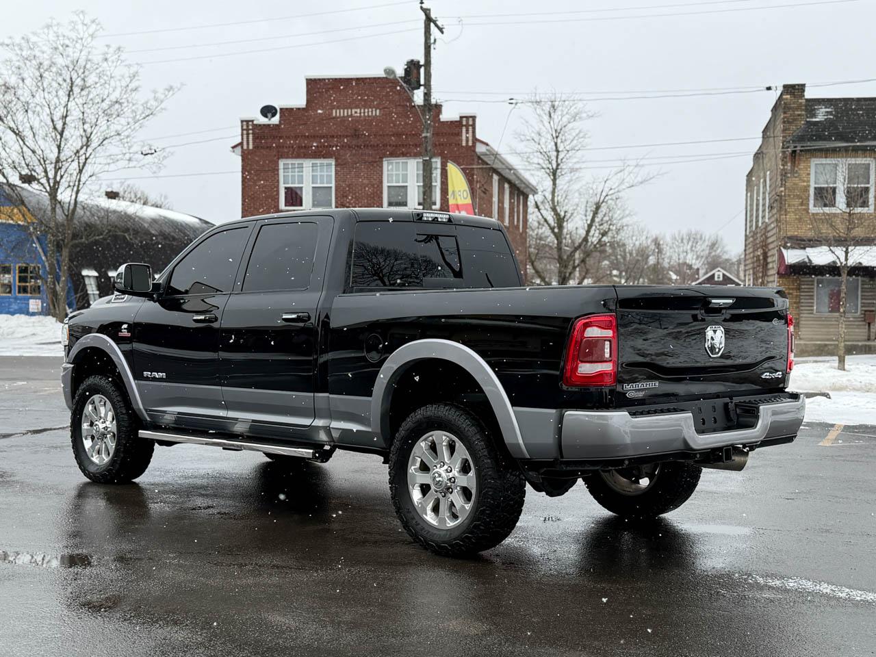 RAM 2500 Laramie Crew Cab SWB 4WD 2020